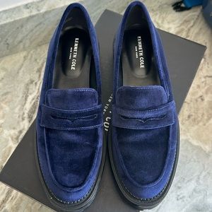 Kenneth Cole Fatima Loafers Navy Velvet 9M